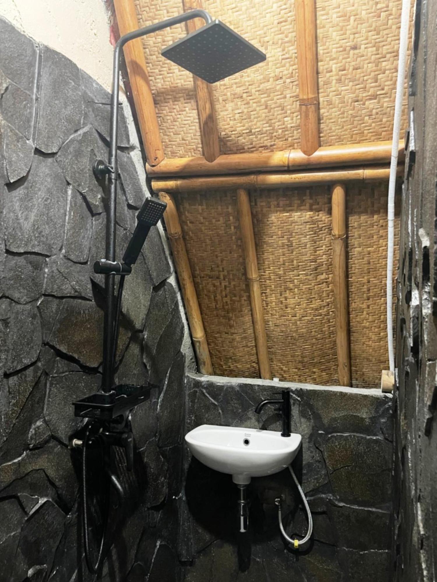 Da Housetel Kuta Hostel Kuta Lombok Kültér fotó