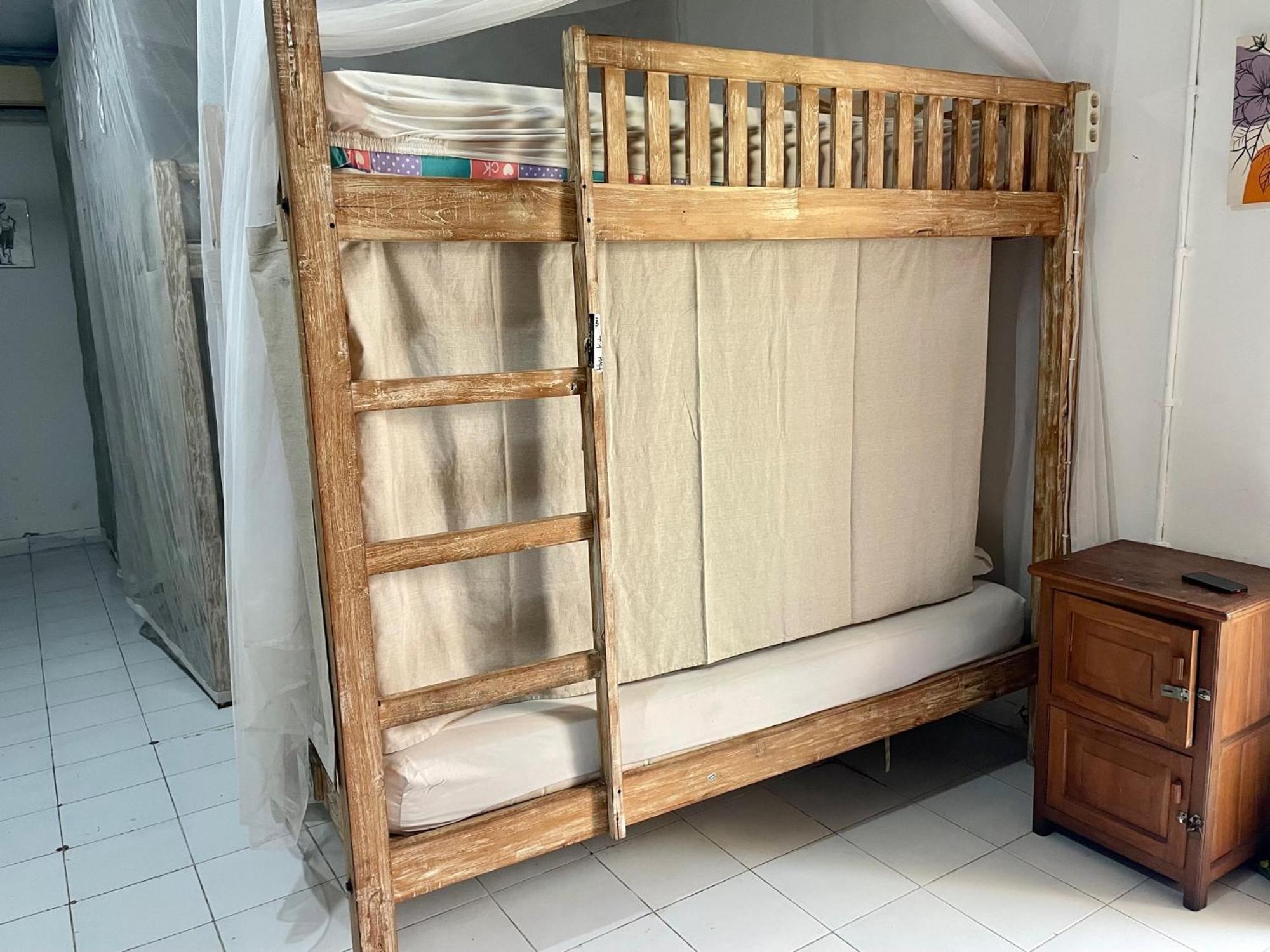 Da Housetel Kuta Hostel Kuta Lombok Kültér fotó