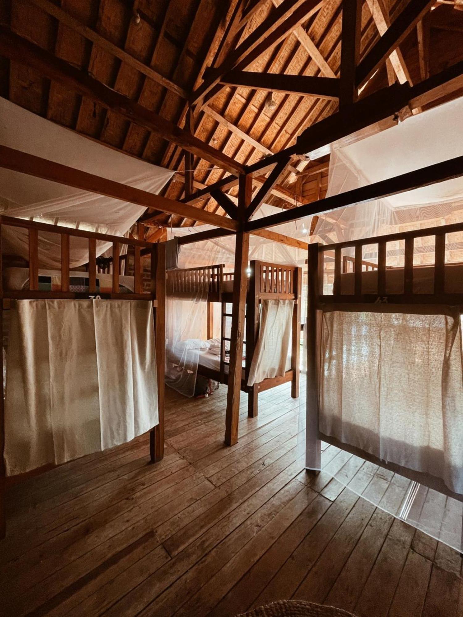 Da Housetel Kuta Hostel Kuta Lombok Kültér fotó